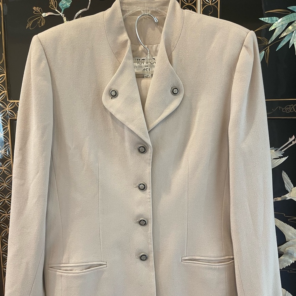 Pure wool Kasper 2 piece suite